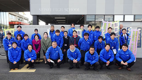静清高等学校前にて『年末の交通安全県民運動』の立哨活動を実施 写真