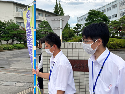 藤枝北高等学校正門前【写真】