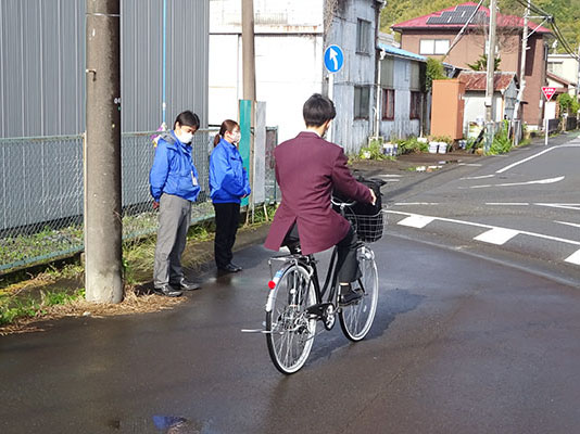 静清高等学校近郊の通学路