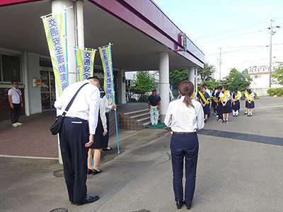 藤枝北高等学校の校舎前